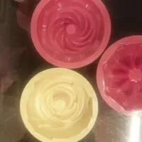 تعدادی قاب ژله پلاستیکی