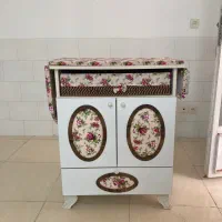 میز اتو و چرخ خیاطی