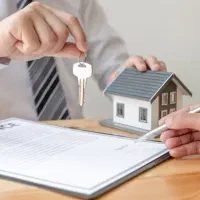 ملک تجاری مسکونی بر خیابان توحید