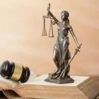 موسسه حقوقی وثبتی