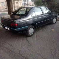پژو 405 مدل 82