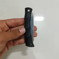 چاقو ، کتونی و ساعت