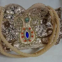 کیف مرواریدی|کیف، کفش، کمربند|قم, وادی السلام|دیوار