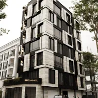 130 متر / سر سه نبش / پارکینگ اختصاصی