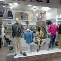 ویترین مغازه و مانکن