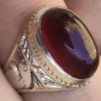 عقیق سرخ کهنه