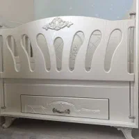 تخت نوزاد