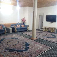 ویلاحیاط دار بزرگ بسیار تمیز حیاط دار