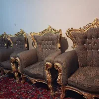 مبل کلاسیک استیل، هفت نفره، همراه با عسلی