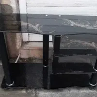 میز تلویزیون شیشه ای