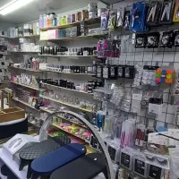 فروش لوازم و تجهیزات ناخنکاری و پدیکور و مژه