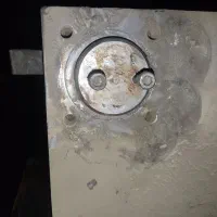 .دایکاستکار و کارگر ساده