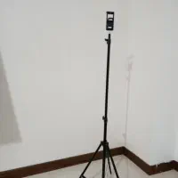 سه پایه دوربین