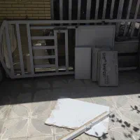 درب و پنجره با شیشه سالم بدون پوسیدگی