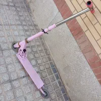 اسکوتر بچه رنگ صورتی