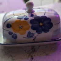 تعدادی ظرف