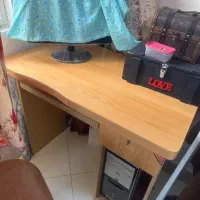 میز کامپیوتر کشو کیبورد و کشو دیگر