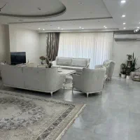 ۷۵ متری، باهنر