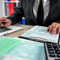 خدمات حسابداری ، مالیاتی تخصصی