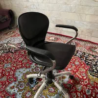 صندلی اداری مدل صدفی