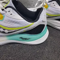 کتونی خارجی سایز۴۳ در حد نو نو