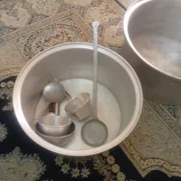 دوعدد دیگ روحی کفگیر ابگردون گاز پلوپز سینی