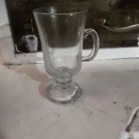 لیوان زیر استکان