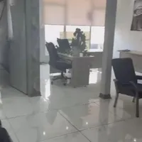 بر خیابان مطهری ۹۰ متر سند اداری