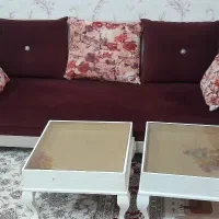 ۲ عدد عسلی چوبی با یک عدد مبل ۳ نفره