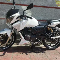 آپاچی 180