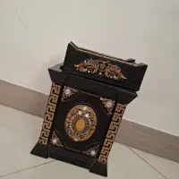 جادستمال کاغذی و سطل