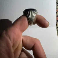 انگشتر سیاه سبز