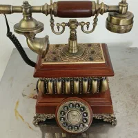 تلفن سلطنتی رومیزی