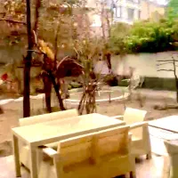 نیاوران ۱۸۰ متر بنا ۳۰۰ متر حیاط شخصی