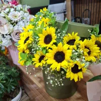 باکس افتاب و دسته گل رز