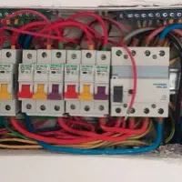 برقکاری ساختمان  برقکار صنعتی  برقکشی باغ 24ساعته