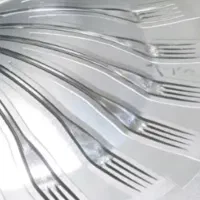 قالبسازی .ساخت قالبهای قاشق و چنگال یک بار مصرف