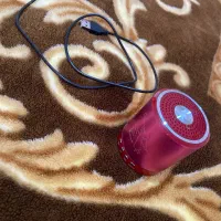 اسپیکر با سیم شارژر کاملا سالم