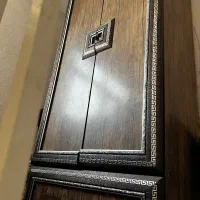 کمد بزرگ و جادار و رخت آویزدار