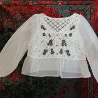 شومیز سفید(ترکیب قلاب بافی و حریر)