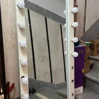 آینه قدی چراغدار