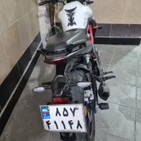 بنلی ۳۰۰جفت مدل ۱۴۰۱ تمیز ونو