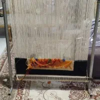 دار قالی به همراه کاموا و وسایل