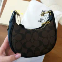 کیف اصل. Coach و کیف های وارداتی