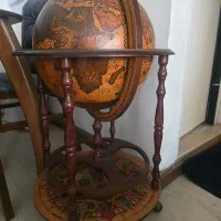 میز بار کره زمین