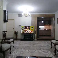 68 متری 2 خواب خیابان 105حیاط خلوت مسقف طبقه اول