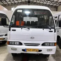 مینی بوس هیوندا جهت سرویس دهی
