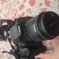 دوربین عکاسی 700D کنون  با لنز 18/55 + کیف