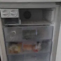 یخچال اسنوا بدون برفک درحد 18فوت ۲سال کار