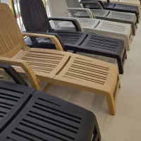 تخت کنار استخری